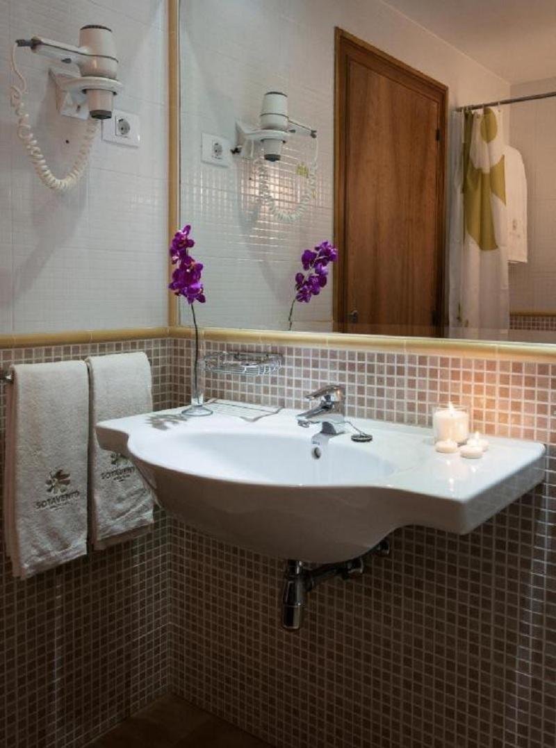 Sotavento Club Aparthotel 4*